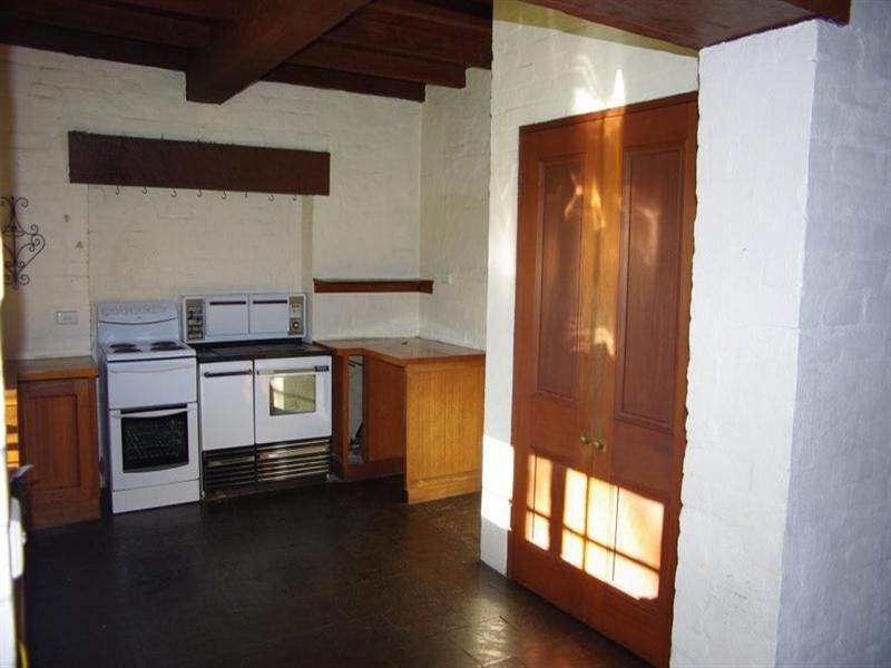 42 Cabbage Tree Road, Grose Vale NSW 2753