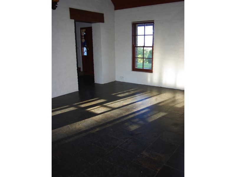 42 Cabbage Tree Road, Grose Vale NSW 2753