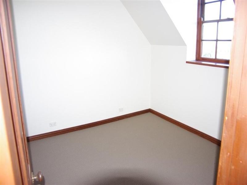 42 Cabbage Tree Road, Grose Vale NSW 2753