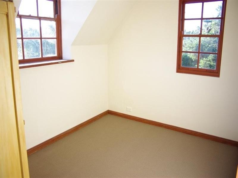 42 Cabbage Tree Road, Grose Vale NSW 2753