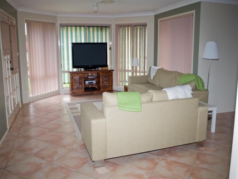 5 Canoona Avenue, Windsor Downs NSW 2756