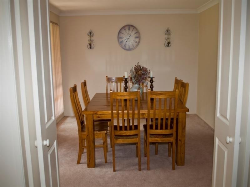 5 Canoona Avenue, Windsor Downs NSW 2756