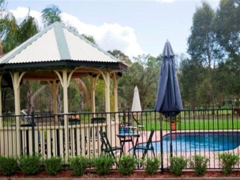 5 Canoona Avenue, Windsor Downs NSW 2756