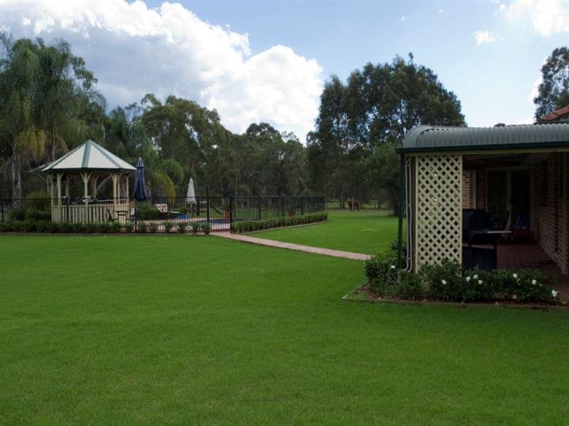 5 Canoona Avenue, Windsor Downs NSW 2756