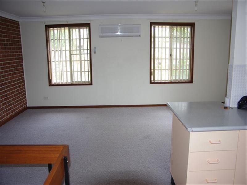 8 Erringhi Place, Mcgraths Hill NSW 2756