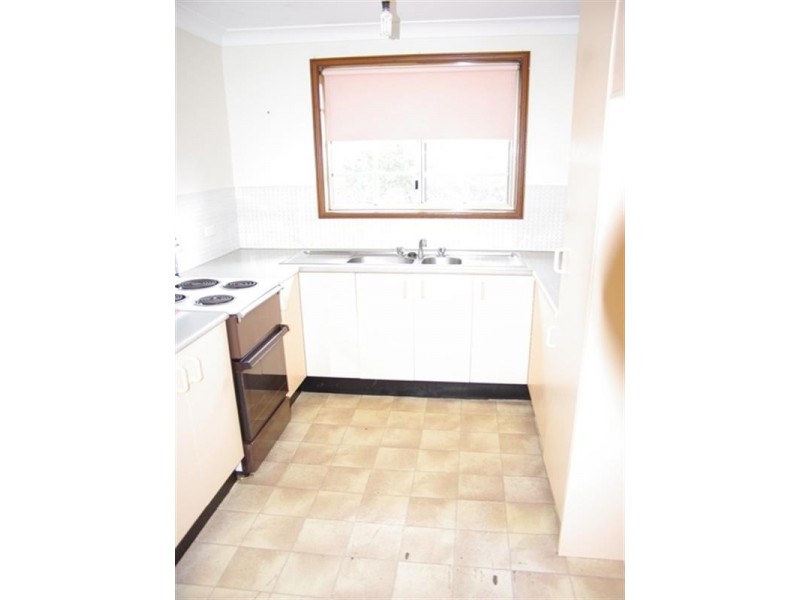 8 Erringhi Place, Mcgraths Hill NSW 2756