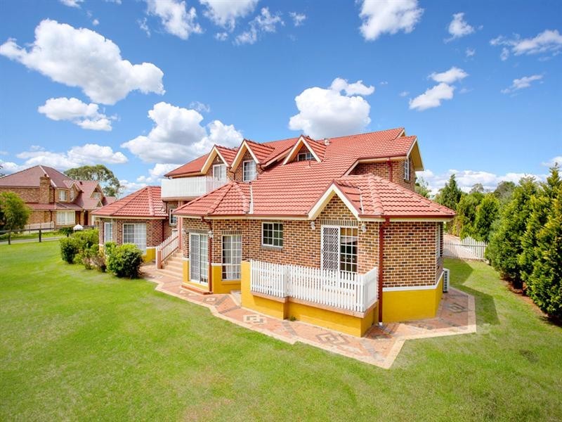 21 Burnside Grove, Windsor Downs NSW 2756