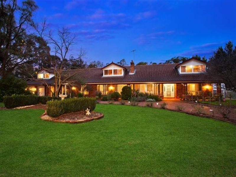 25 Wavehill Avenue, Windsor Downs NSW 2756