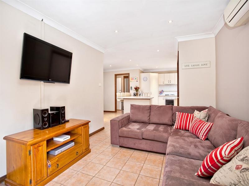 40 Andrew Thompson Drive, Mcgraths Hill NSW 2756