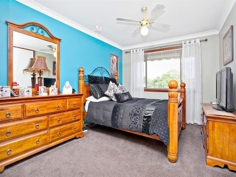 9 Smallwood Road, Mcgraths Hill NSW 2756