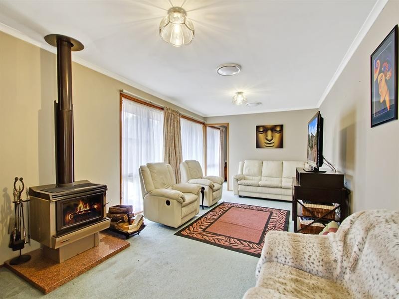 19 Don Street, Kurrajong Heights NSW 2758