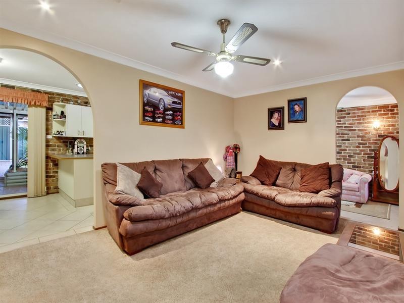 8 Loder Crescent, South Windsor NSW 2756