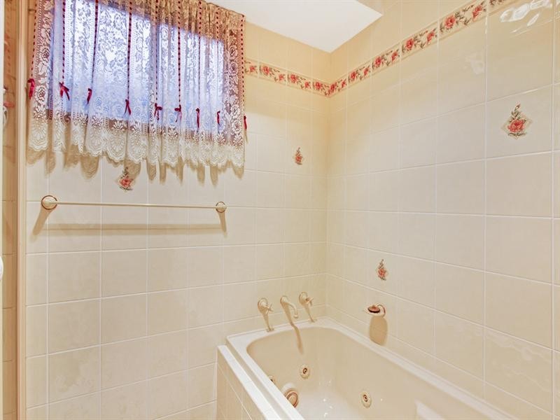 8 Loder Crescent, South Windsor NSW 2756
