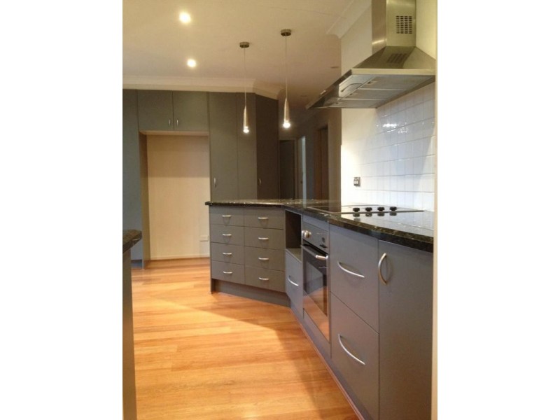 19 Snailham Crescent, South Windsor NSW 2756