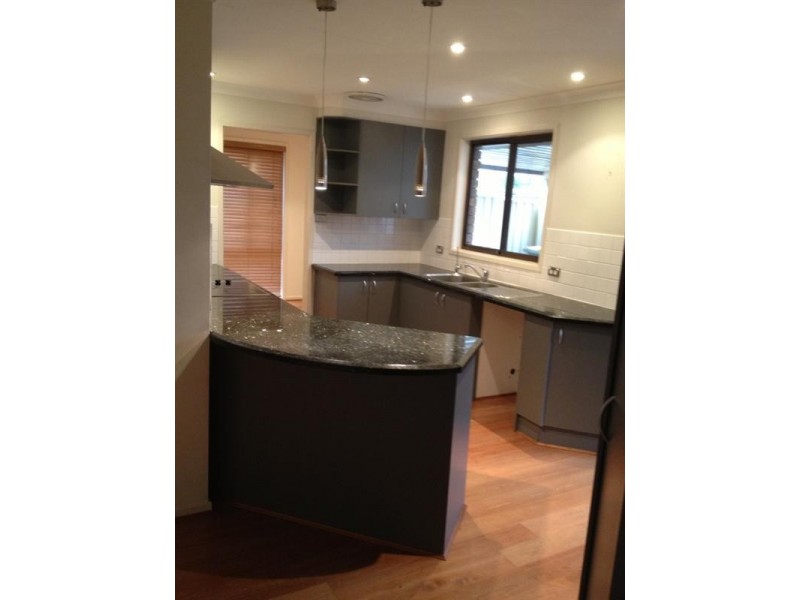 19 Snailham Crescent, South Windsor NSW 2756