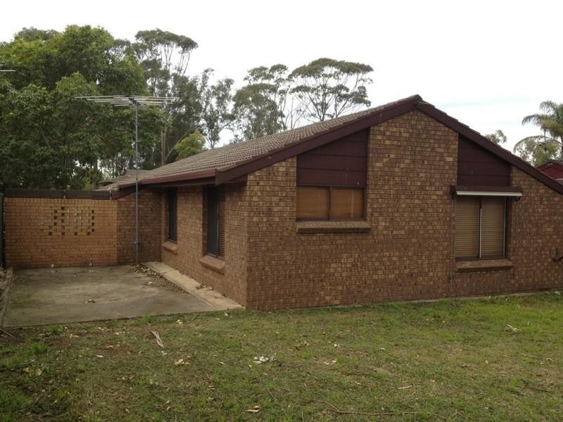 19 Snailham Crescent, South Windsor NSW 2756