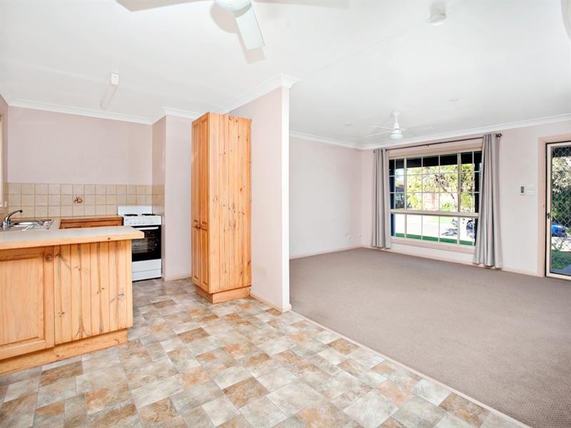 2/16 Winnifred Street, Mcgraths Hill NSW 2756