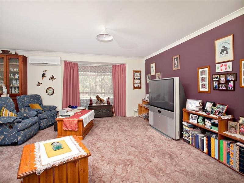 135 Fourth Road, Berkshire Park NSW 2765