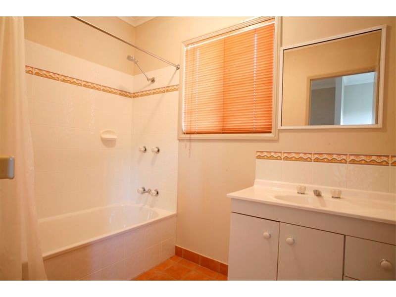 28 & 28a Latchford Street, Pimlico QLD 4812