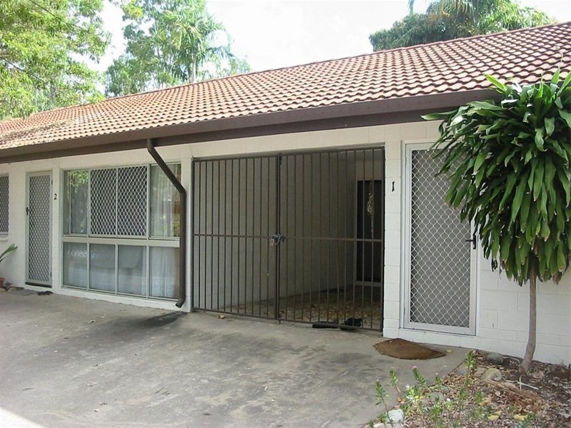 80 Coates Street, Mount Louisa QLD 4814