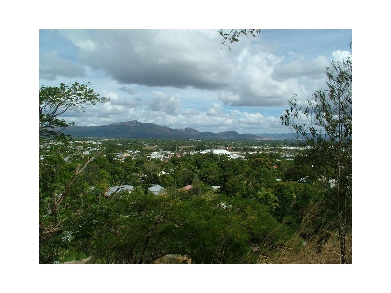 63 Francis Street, Townsville QLD 4810