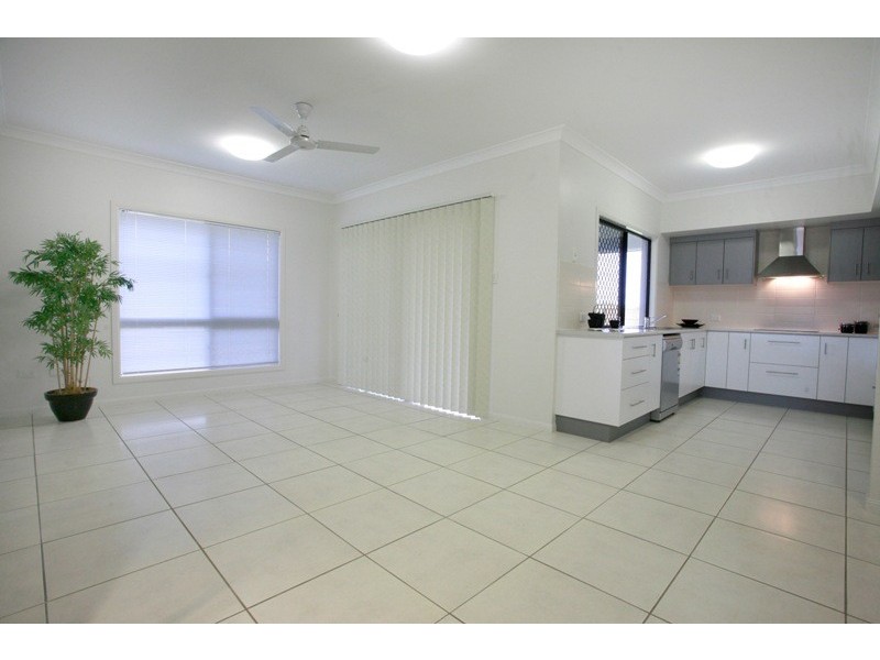 157 Daintree Drive, Bushland Beach QLD 4818