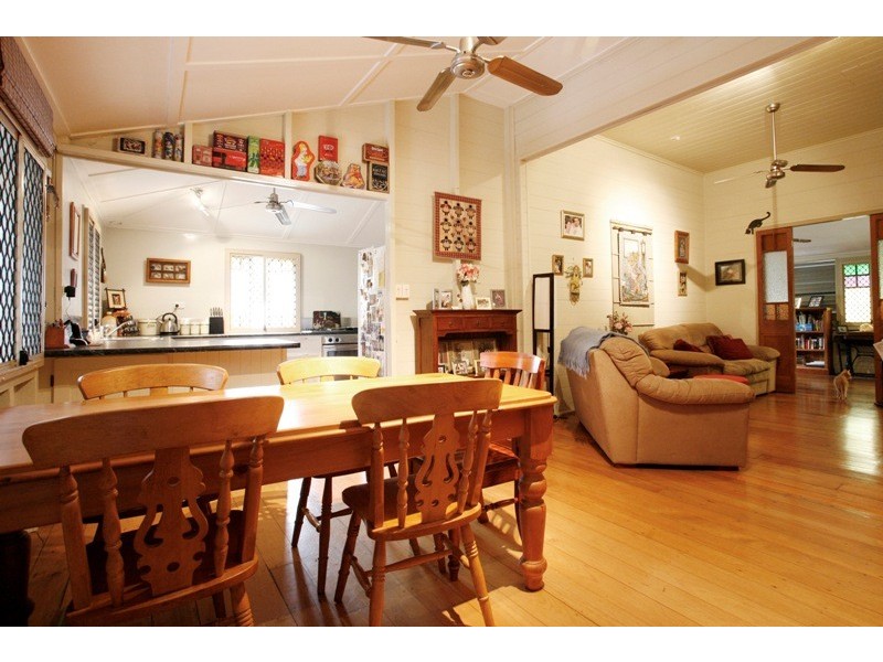 12 Ninth Avenue, Railway Estate QLD 4810