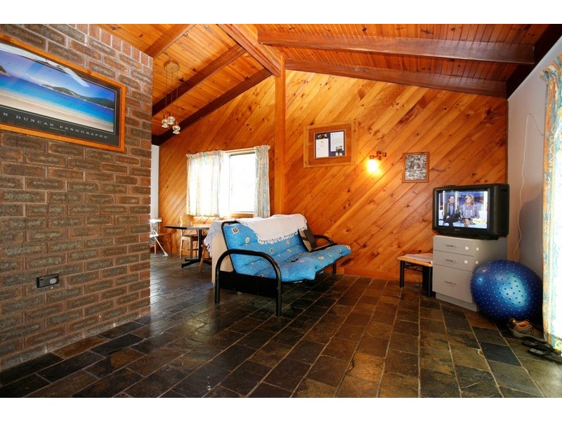 5 Rossato Court, Rasmussen QLD 4815