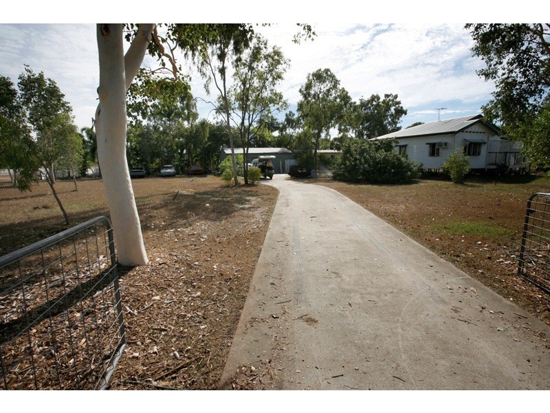 9 Aurora Drive, Black River QLD 4818