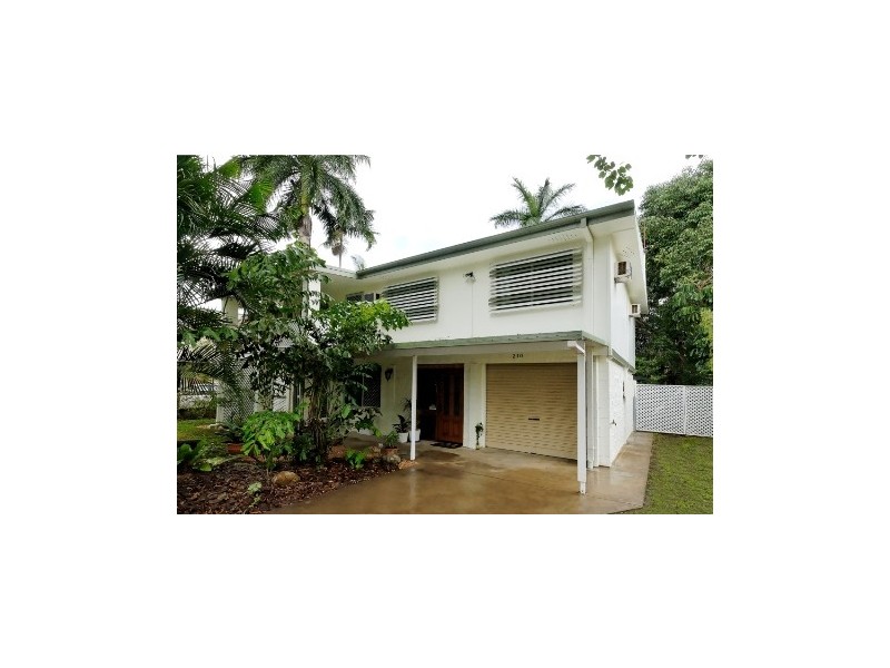 210 Upper Miles Avenue, Kelso QLD 4815