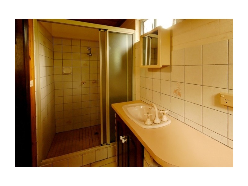 210 Upper Miles Avenue, Kelso QLD 4815