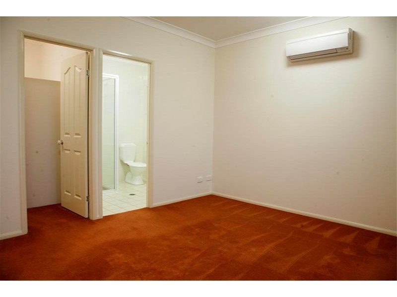 18 Somerville Place FAIRFIELD WATERS, Idalia QLD 4811