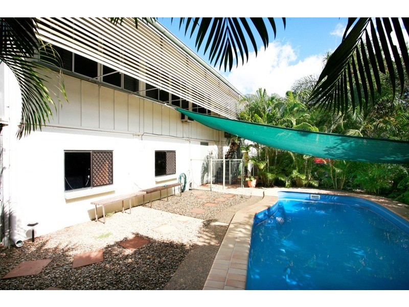 222 Charles Street, Cranbrook QLD 4814