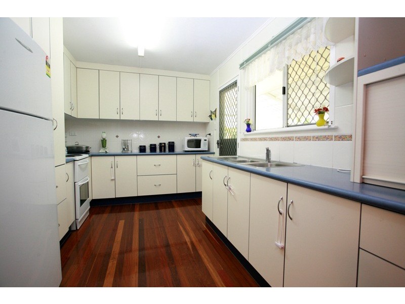 222 Charles Street, Cranbrook QLD 4814