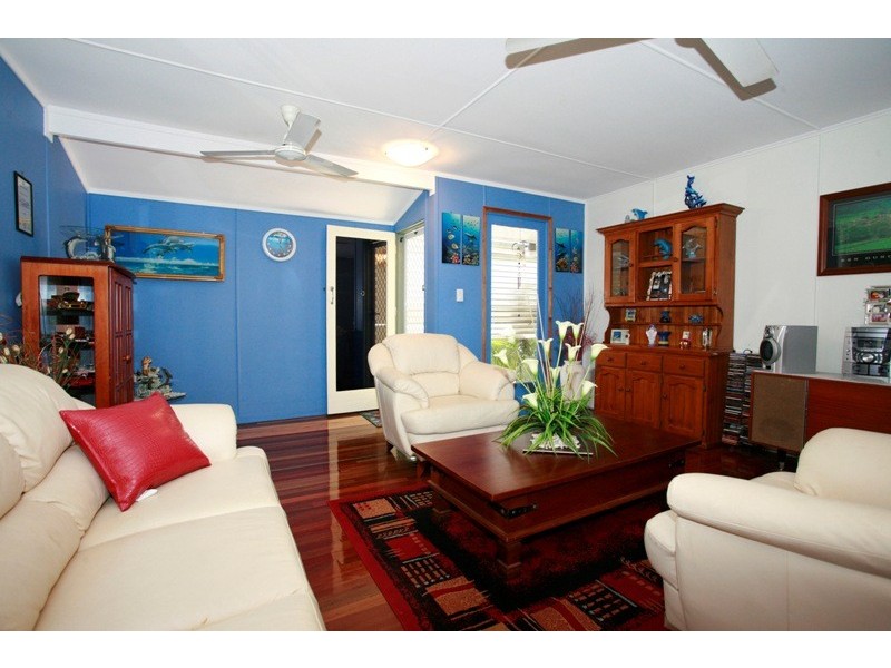 222 Charles Street, Cranbrook QLD 4814