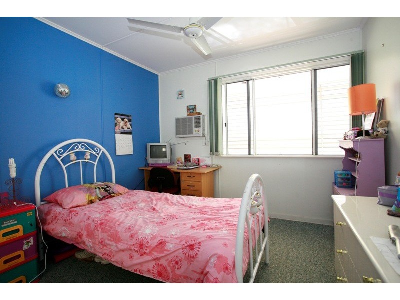 222 Charles Street, Cranbrook QLD 4814