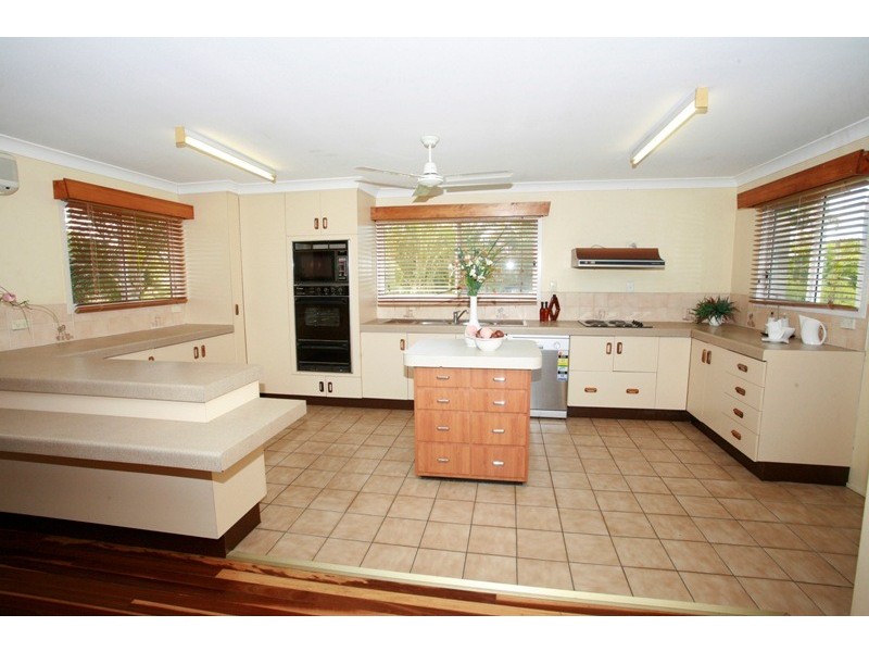 3 Bedarra Court, Kirwan QLD 4817