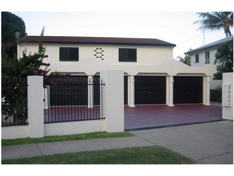 4/7 Warburton Street, North Ward QLD 4810