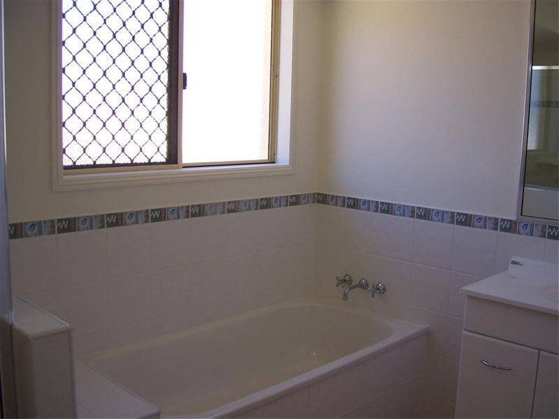 21 Monte Visto Court, Mount Louisa QLD 4814