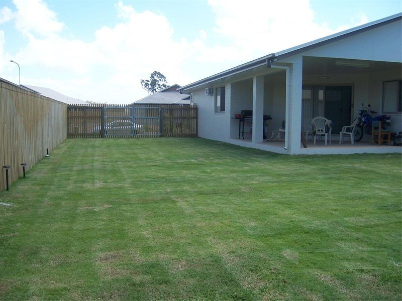 3 Daintree Drive, Bushland Beach QLD 4818