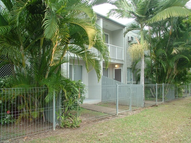 4/20 Cheyne Street, Pimlico QLD 4812