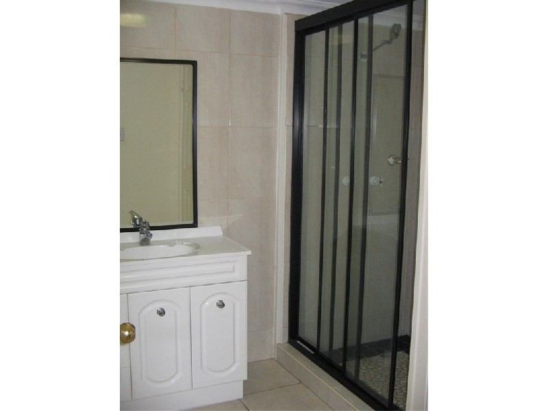 1/7 Warburton Street, North Ward QLD 4810