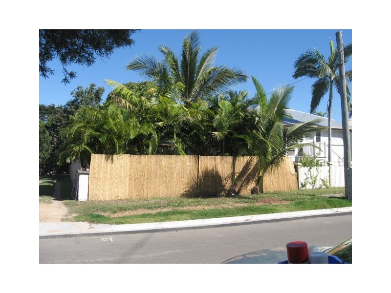 11 Fifth Avenue, South Townsville QLD 4810