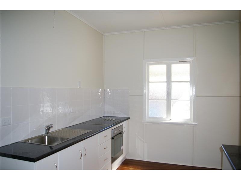 2 Derby Street, Pimlico QLD 4812