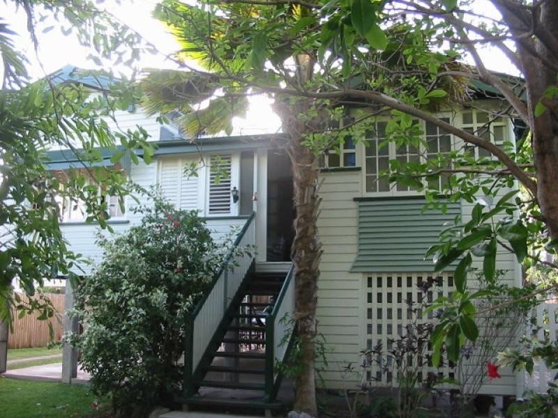 5 French Street, Pimlico QLD 4812