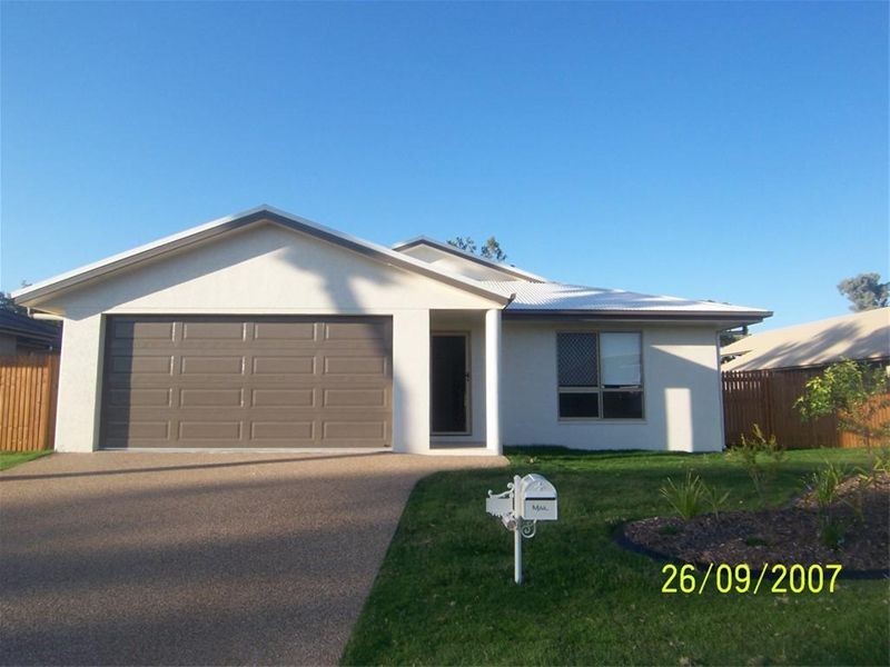 3 Daintree Drive, Bushland Beach QLD 4818