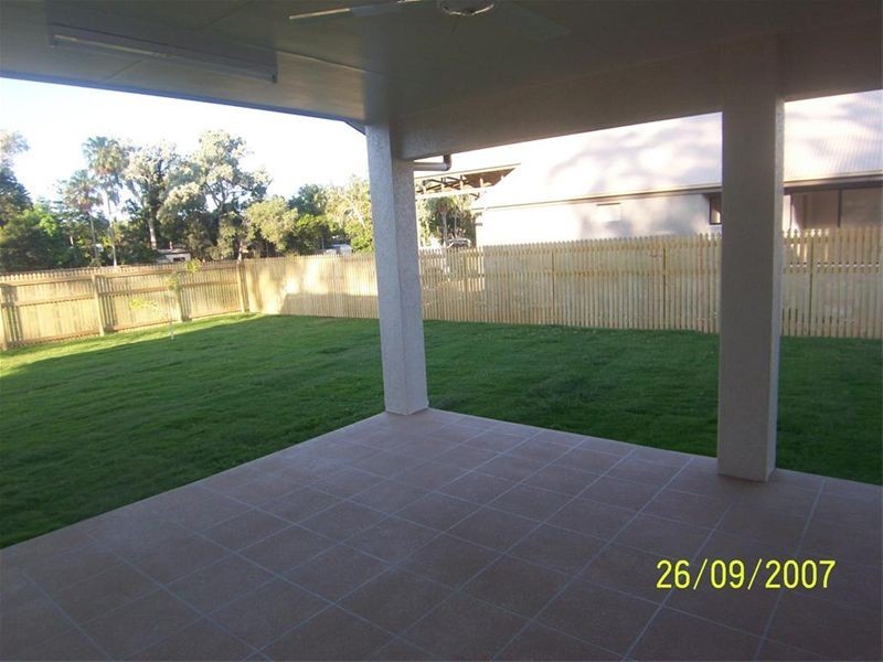 3 Daintree Drive, Bushland Beach QLD 4818