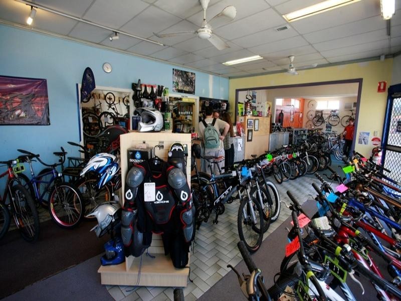 1&2/37 Ross River Road, Mysterton QLD 4812