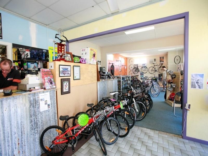 1&2/37 Ross River Road, Mysterton QLD 4812