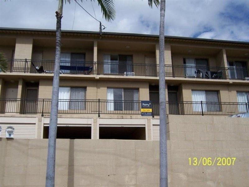 3/2 Bundock Street, Castle Hill QLD 4810